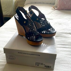 Steve Madden wedge